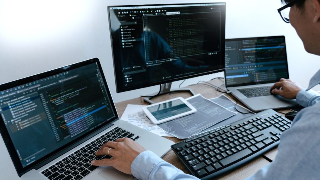 Como Proteger Seus Dados: Guia Essencial para Segurança, nossos dados pessoais se tornaram cada vez mais expostos a ameaças virtuais.